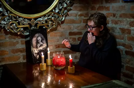 Квесты по мотивам фильма «Звонок» в Омске — атмосфера мистического хоррора и психологического напряжения